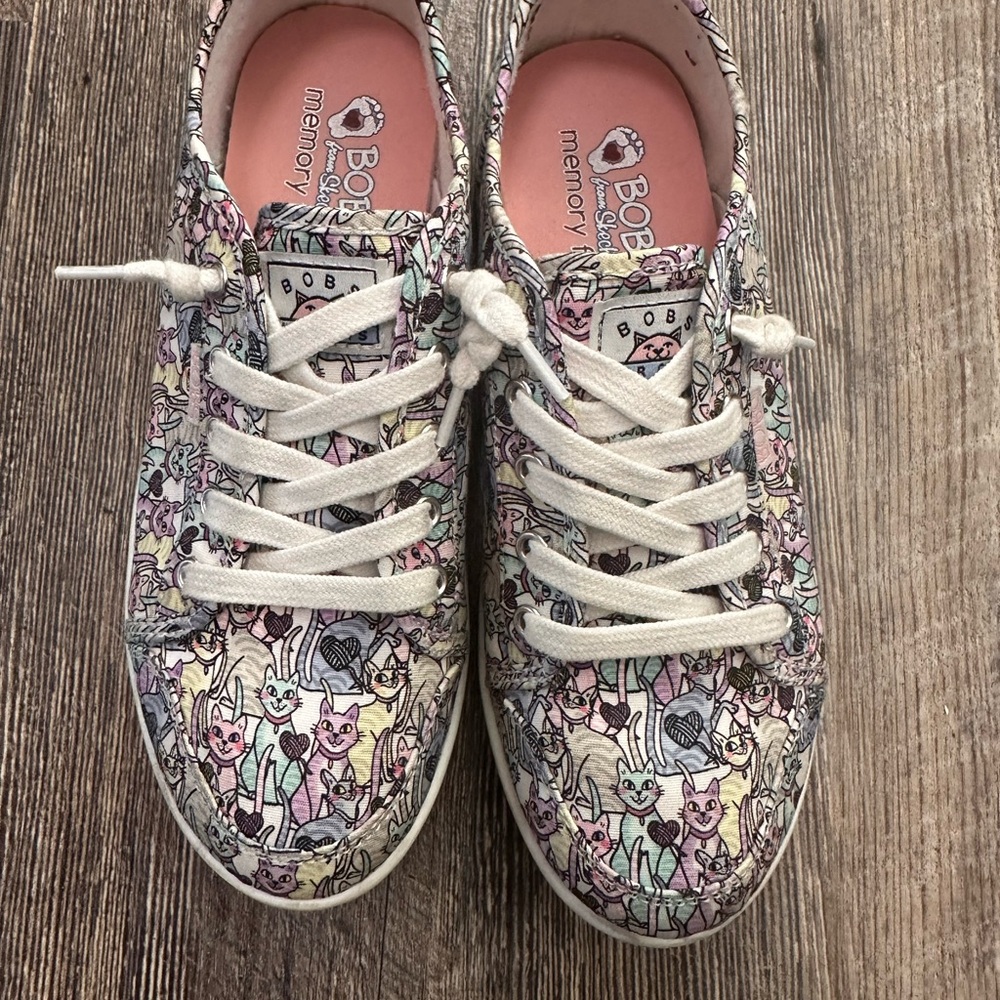 Used Skechers Women's Bobs Cute Cats Pattern Canvas Sneaker